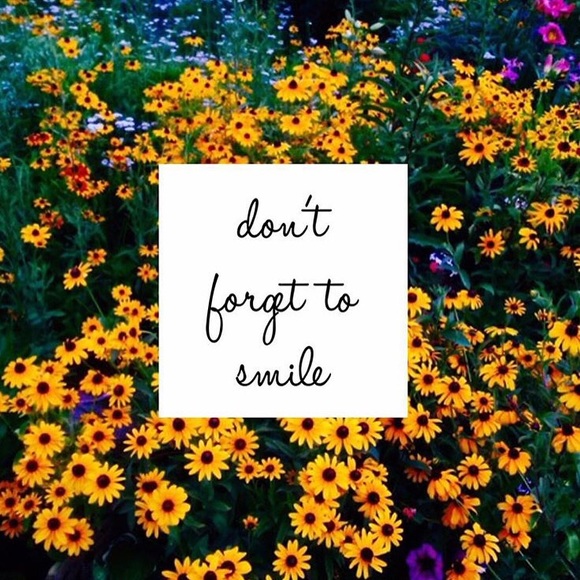 MEET THE POSHER- Jess - Picture 5 of 5